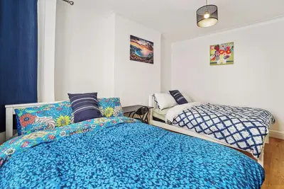 Image de Charming London Apartment  Durban Road