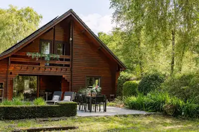 Image de Huswell - Tranquil and cozy chalet in the heart of Ursel