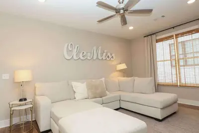 Image de 'Sip and Stay by Apex Short Term Stays