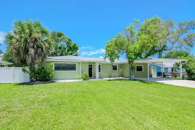 Oasis by The Beach - Largo, Florida