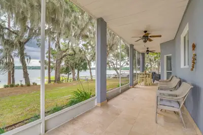 Image de Private Beach at Lakefront Summerfield Getaway!