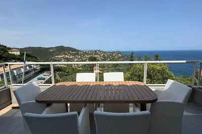 Image de Villa Le Trayas 4 Chambres Superbe Vue Mer
