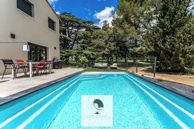 Image de Villa Neuve Haut de Gamme avec Piscine à Louer à la Semaine à Castelnau-le-Lez
