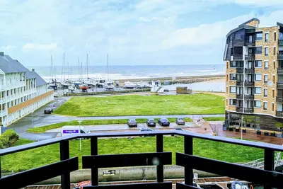 Image de Lumineux triplex, lumineux, vue sur mer, idéalement situé