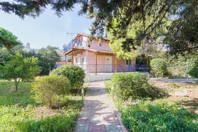 Image de Porto Rafti Family 4bd Maisonette with Garden