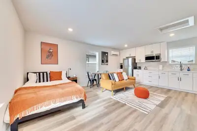 Image de Chic Studio Near Txst University