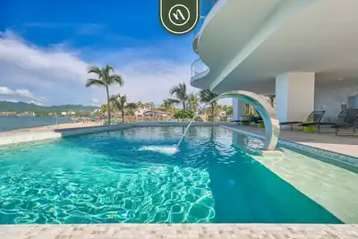 Image de Oceanfront 3br Condo - Beach - Infinity Pool