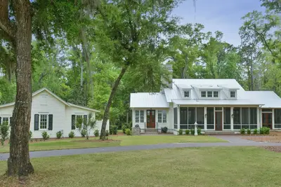 Image de Montage 4br with Carolina Room Golf Cart & Bikes, Signature Residence 1033