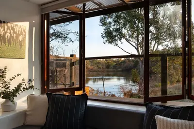 Image de The Falls at Lake Werona