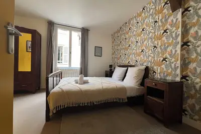 Image de Chambre Beaux-Arts 2 Avec Coin Repas-Billard-Babyfoot-Terrasse