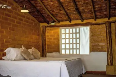 Image de Suite Familiar Rústica con Encanto Colonial Con Jacuzzi