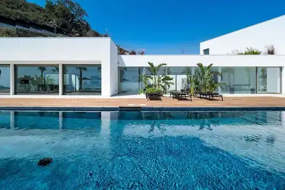 Villa à Letojanni avec 7 chambres à coucher, 14 couchages