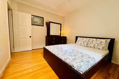 Image de Romantic 2-Bedroom Apartment Near Downtown