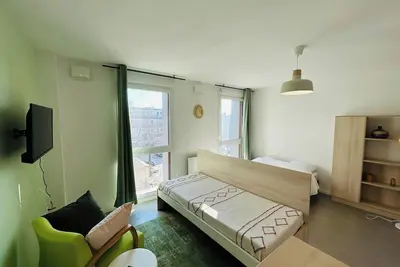 Image de We Live In R - Suite 303