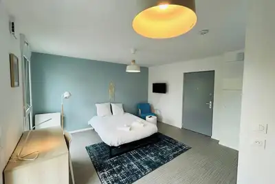 Image de We Live In R - Suite 201