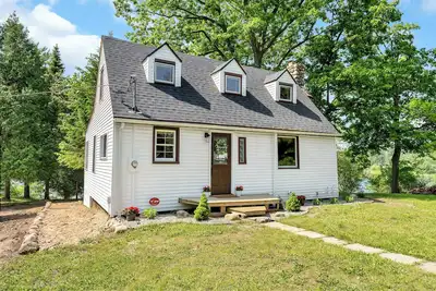 Image de Lakefront Cottage w\/Ac, King Beds, High Speed WiFi & Sandy Beach