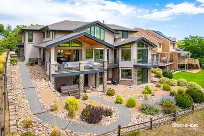 Image de Modern Family-Friendly Home, 10-Min to Downtown & Cu