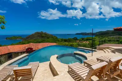 Image de Ocean-View Villa, Infinity Pool & 7 Beaches