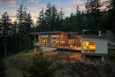 Image de Wander San Juan Island w/ Forest View – 3 Bedrooms, Sleeps 6