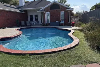 Lovely 4-bedroom house with pool in McKinney