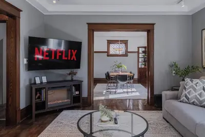 Image de *Hot Tub* Character home minutes to downtown Fargo & Ndsu!