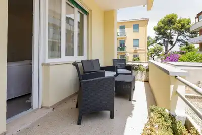 Image de Casa Leda - Modern Apartment near Seafront with Parking!