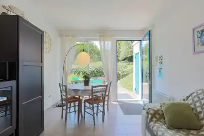 Appartement \"Accès Privé Plage\" avec terrasse privée, jardin privé et Wi-Fi