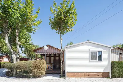 Image de Bungalow \"E\" avec piscine privée, terrasse privée et Wi-Fi