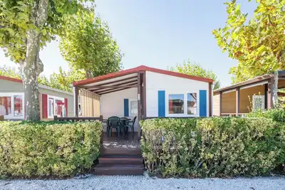 Image de Bungalow \"D\" avec piscine privée, terrasse privée et Wi-Fi