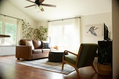 Image de Waterfront 2-bedroom house in Noel on the Elk River