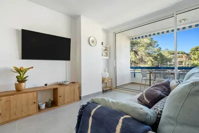 Image de Appartement à 250m plage avec piscine et parking