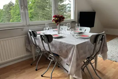 Image de Appartement 'Ruhige Wohnung Nahe Zentrum U Messe' avec piscine privée