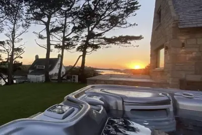 Image de Ker Lan - Maison de caractère avec Spa et vue mer
