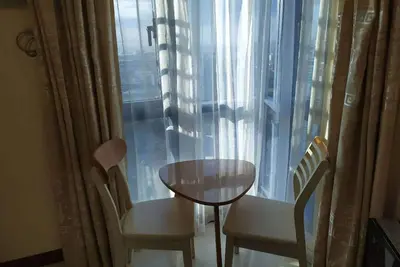 Image de European Style Sea View Apartment