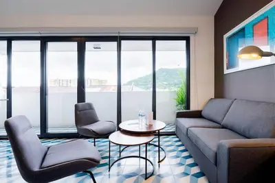 Image de w* | Refined Loft in Santa Ana