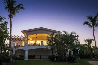 3br Townhouse with Dunes Membership!