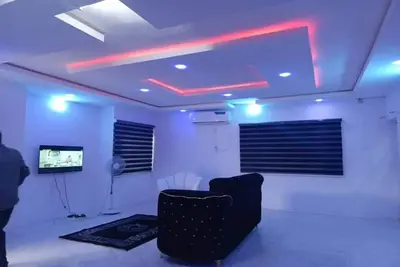 Image de Charming One Bedroom Studio- Airport Pick up & Dropff Available