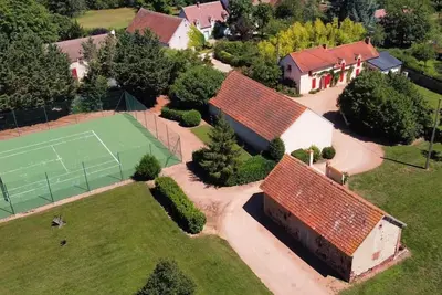 Image de Gîte cozy avec jardin et spa, Chazemais