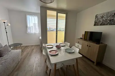 Image de Appartement rénové 2 pièces avec balcon, à 200m de la plage, St Hilaire de Riez