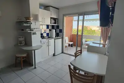 Image de Appartement Climatisé - Parking - Piscine - Près de la Plage