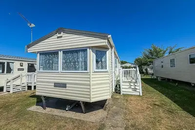 Image de Stunning caravan at Cherry Tree Holiday Park in Norfolk, sleeps 8 ref 70529c