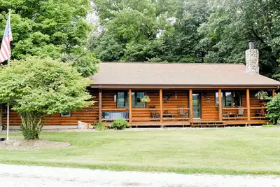 Image de Cozy 1-bedroom log home in scenic rural Carroll County-Delphi