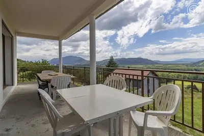 Image de Entre Lac Et Montagne - A