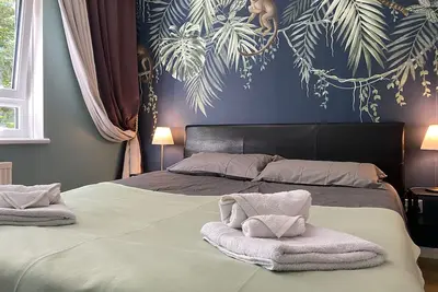 Image de Discover the Charm of May Flower Apartment