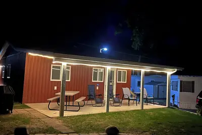 Image de Cozy cottage in awesome Greenville with WiFi, Ac