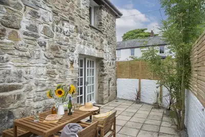 Image de Sublimely located in the thriving village of St Agnes, just a stone's throw from the beauty of Cornw