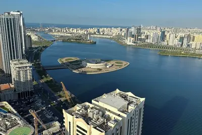 Image de Luxury Home Apartment 2 Bed130m2 Al Majaz 3 Amazing View