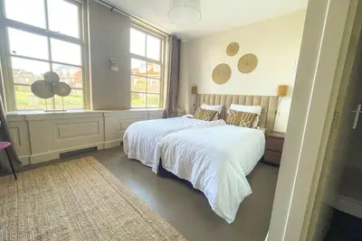 Image de La chambre 9 est l’escapade parfaite pour les familles – avec deux télévisions.