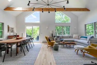 Image de Bear Hollow - 10 mins to Kingston *Monthly Rates*