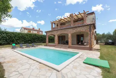 Image de Delightful 4-bedroom Cottage & outdoor pool, indoor fireplace, Ac, WiFi